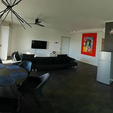 Sunsetlazise Apartamento