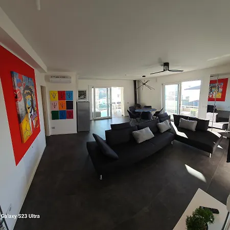 Sunsetlazise Apartamento *